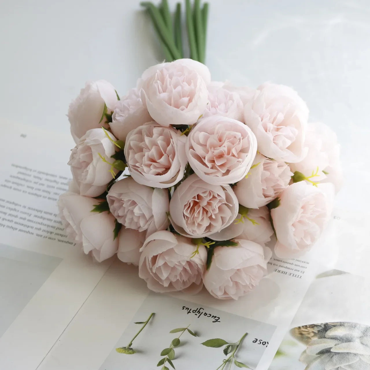 27 Kunstblumen für Arrangements