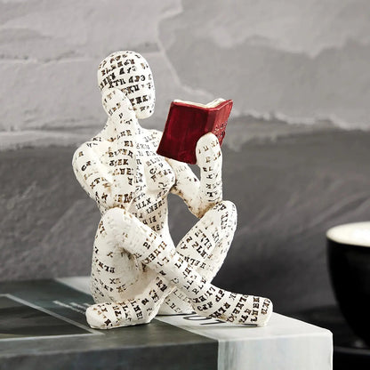Abstrakte Skulptur & Yoga-Figur